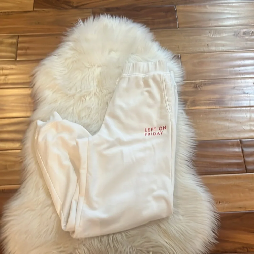Left On Friday Field Day Sweatpants Medium New - Picture 4 of 13